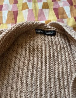 SHEIN Knit Sweater Size Large