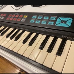 YAMAHA KEYBOARD 