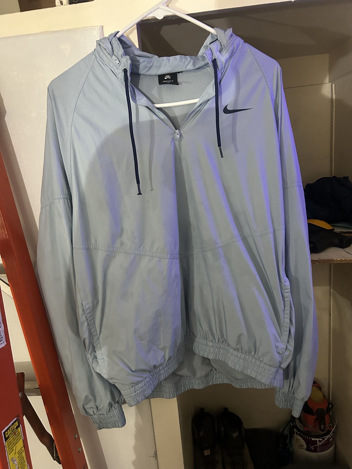 Nike Women Windbreaker