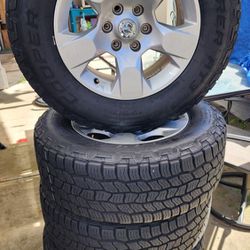 Rims And Tires 275 65 18 Cooper At3 Tires Like New 600 Set