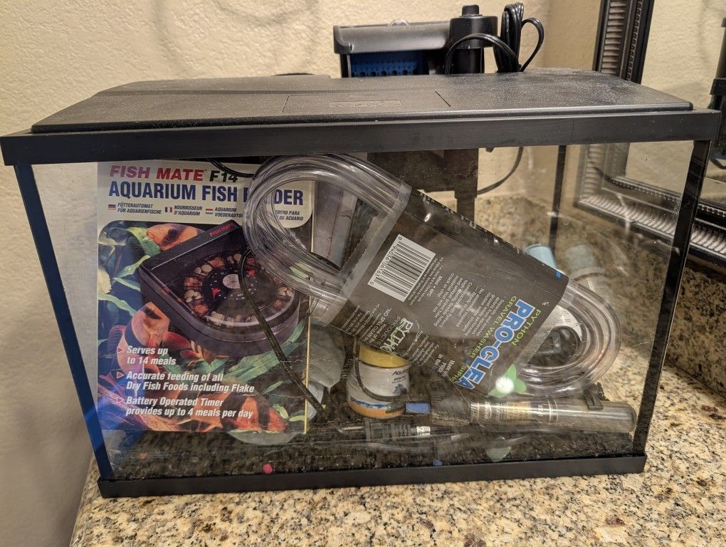 Aquarium/ Fish Tank w/ Supplies Bundle - 3 gallon