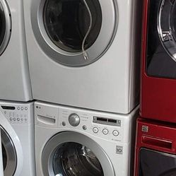 LG Washer and Gas Dryer Set For $680