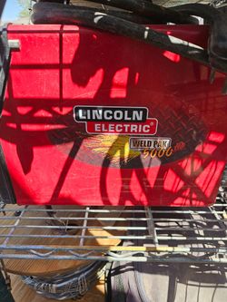 Lincoln Electric weld pak 5000 HD