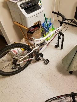 REDUCED!!! Schwinn dual suspension mountain bike S-60