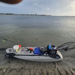 8.5 Lifetime fishing Kayak for sale 300 or best offer