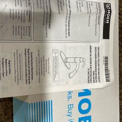 Mơem One Handle Pullout Kitchen Faucet