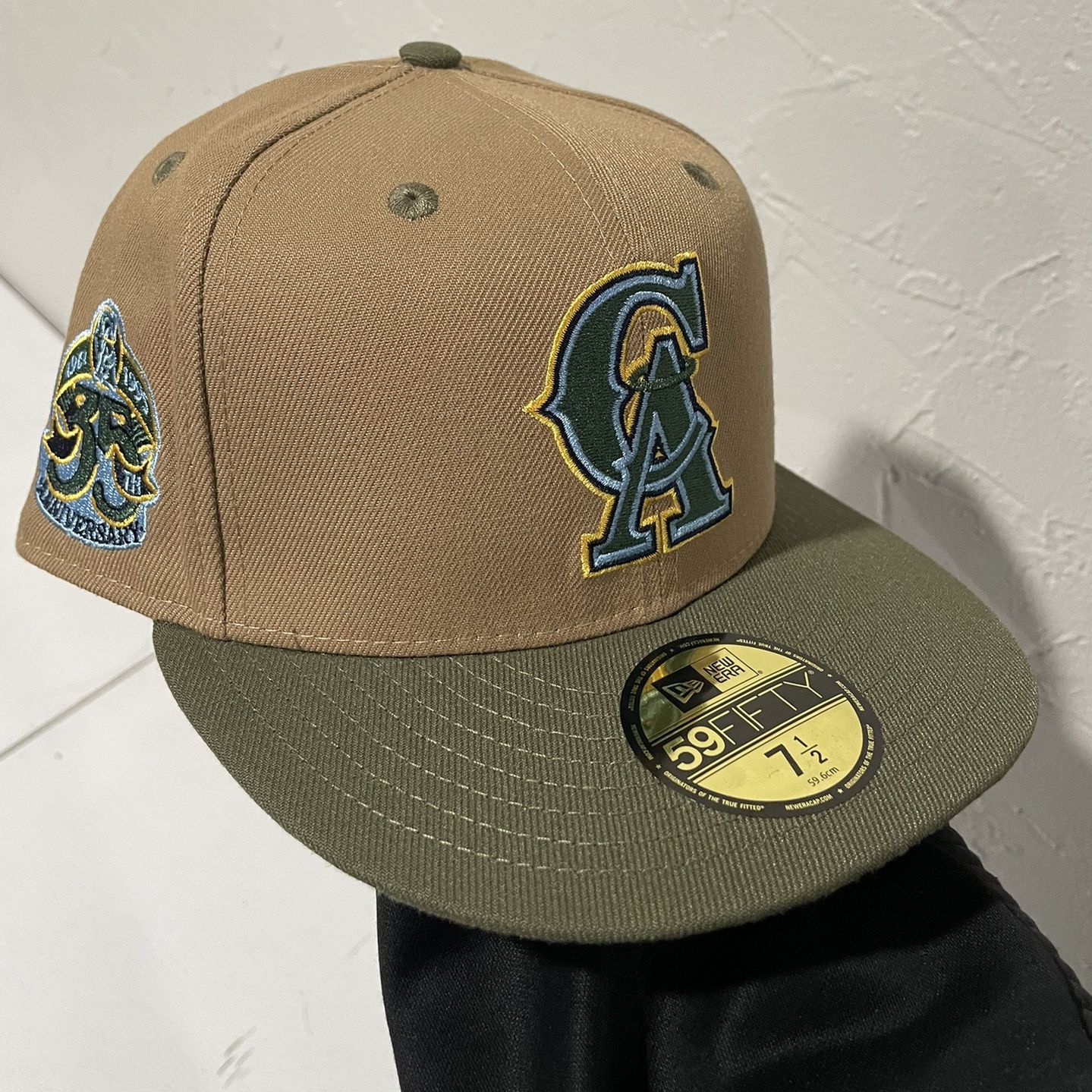 California Angels Cyber Monday Black 35th Anniversary Patch Green UV  59FIFTY Fitted Hat