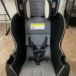 GRACO Extend2fit Convertible CAR SEAT Heavy duty!!