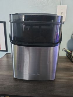 Ice maker