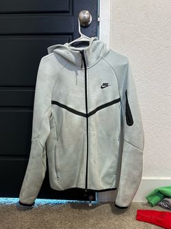 Nike tech