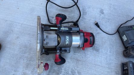 Digital skil plunge router