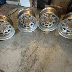 16.5” Weld Wheels, 8 X 6.5