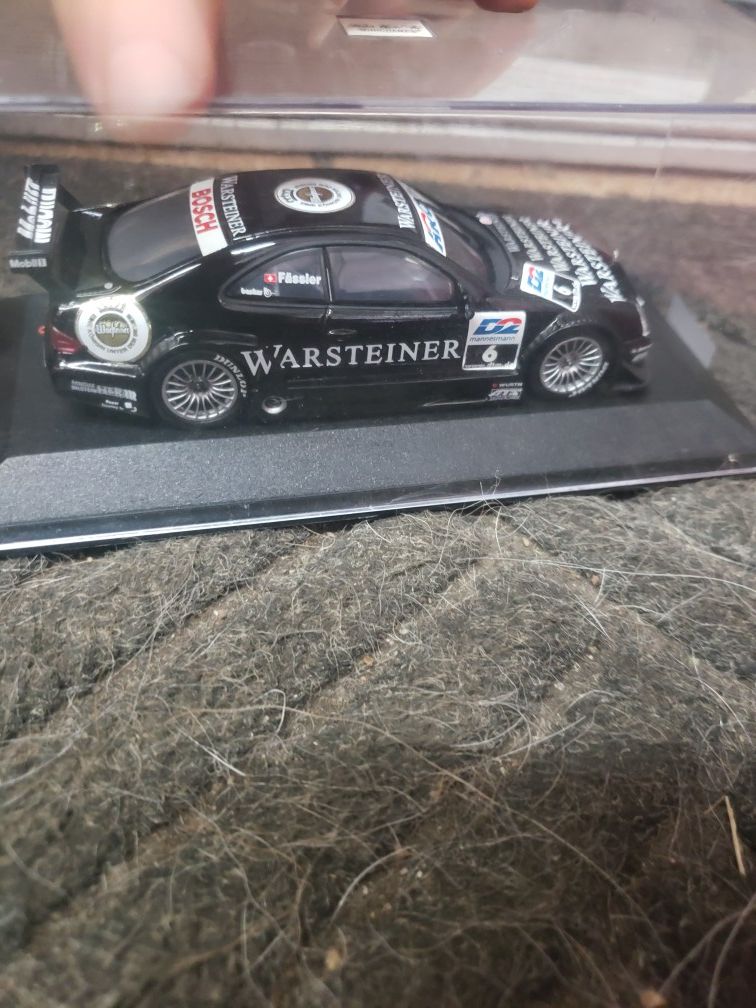 Mercedes-Benz minichamps 1/43
