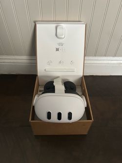 Meta Quest 3 VR Headset with Controllers