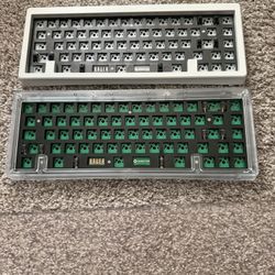 Bauer Lite keyboards