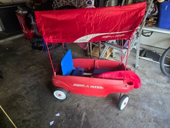 Radio Flyer wagon like new
