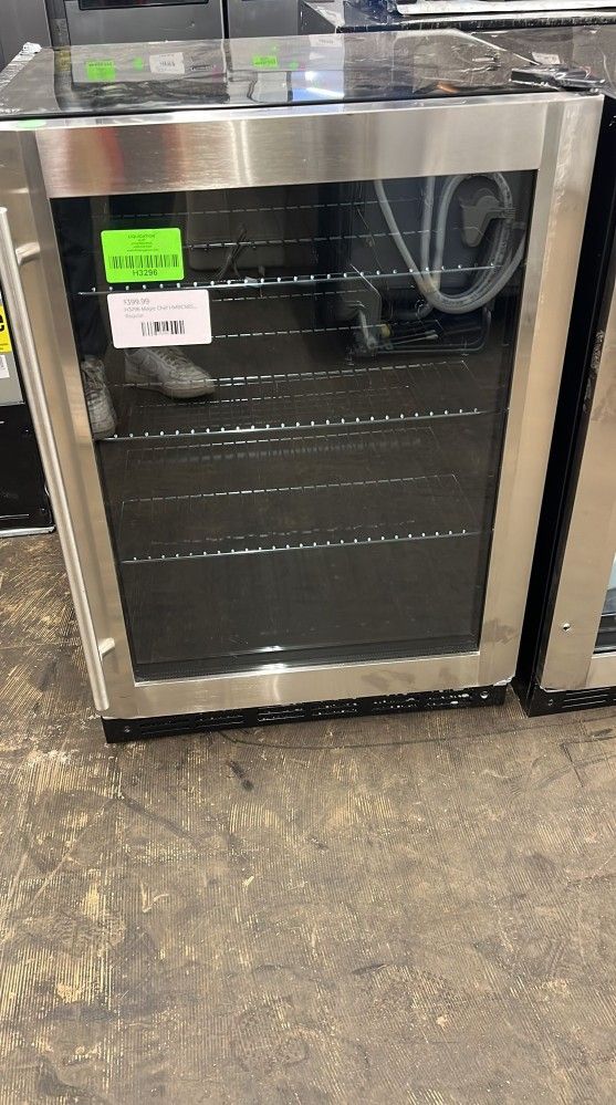 Magic Chef HMBC58ST Beverage Cooler