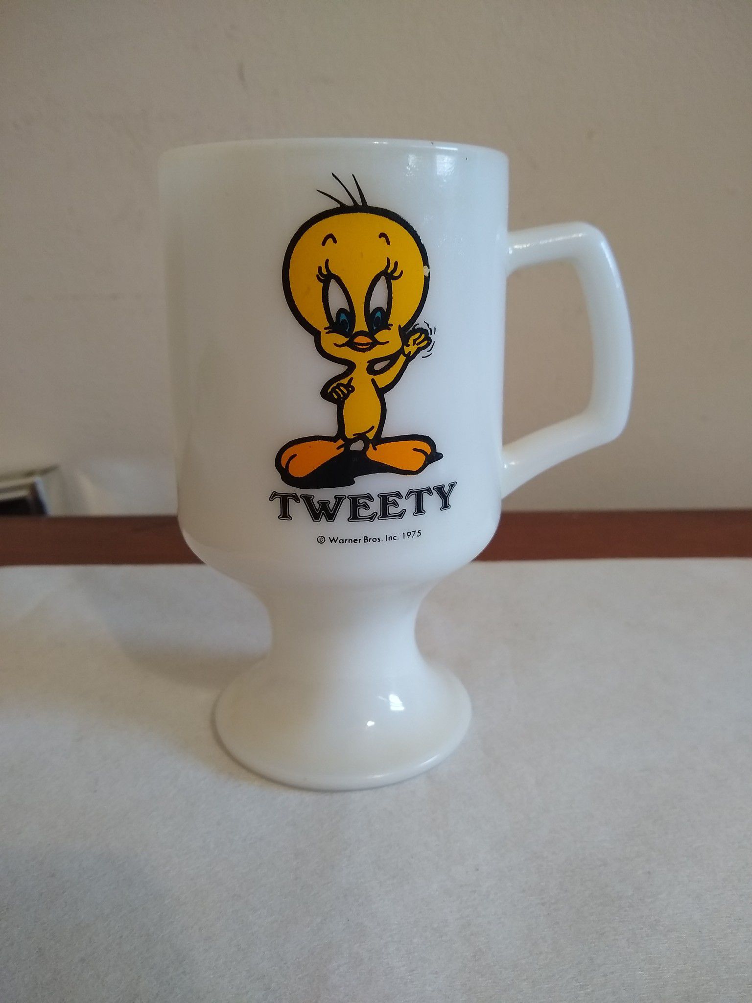 Vintage Tweety Bird/Great America souvenir glass