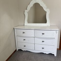 Bed Frame And Vanity 