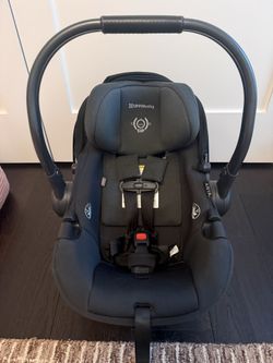 Uppababy Aria Carseat