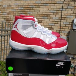 New Air Jordan 11 Retro Men Size 9.5 Cherry