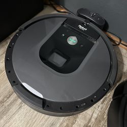iRobot Roomba Smart Vacuum 960