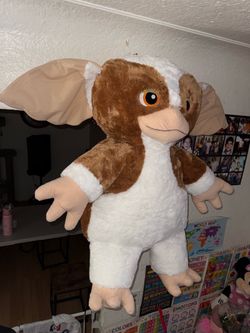 Extra large gremlin