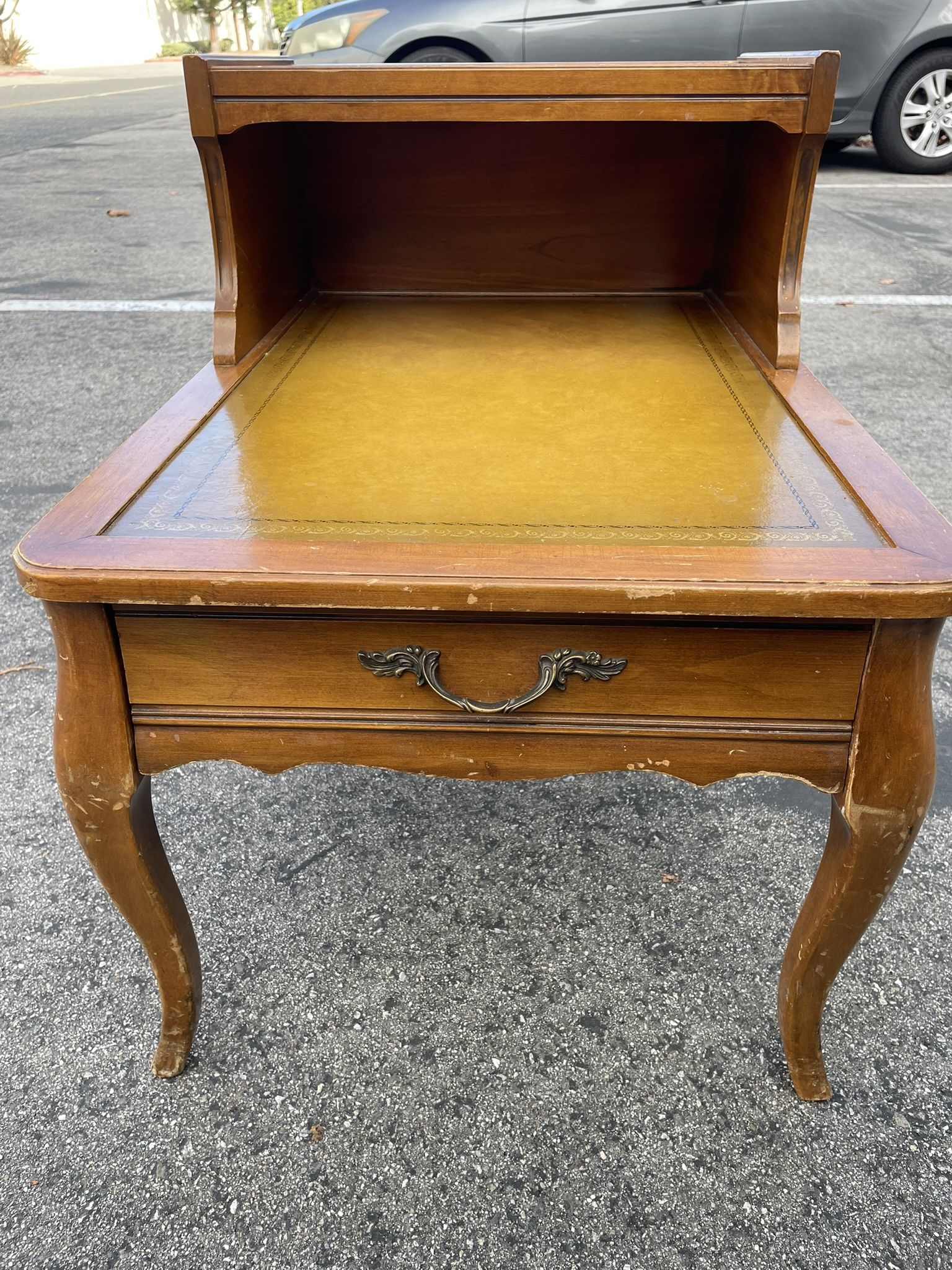 Mersman 7716  end Table 