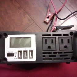 DeWalt Power Source Charger