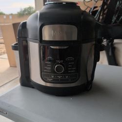 Ninja Air Fryer / Pressure Cooker