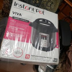 Instant Pot Viva Black Multi-Use 9-in-1 6 Quart Pressure Cooker NEW In BOX
