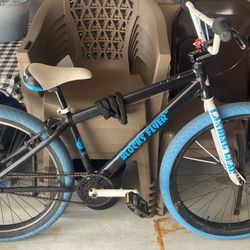 Blocks Flyer SE Bike