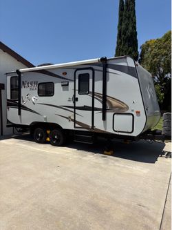 2013 Nash deluxe 17ft travel trailer