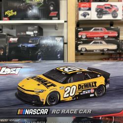 Losi NASCAR 1/12 (CHRISTOPHER BELL #20) DEWALT RTR Battery & Charger Combo.
