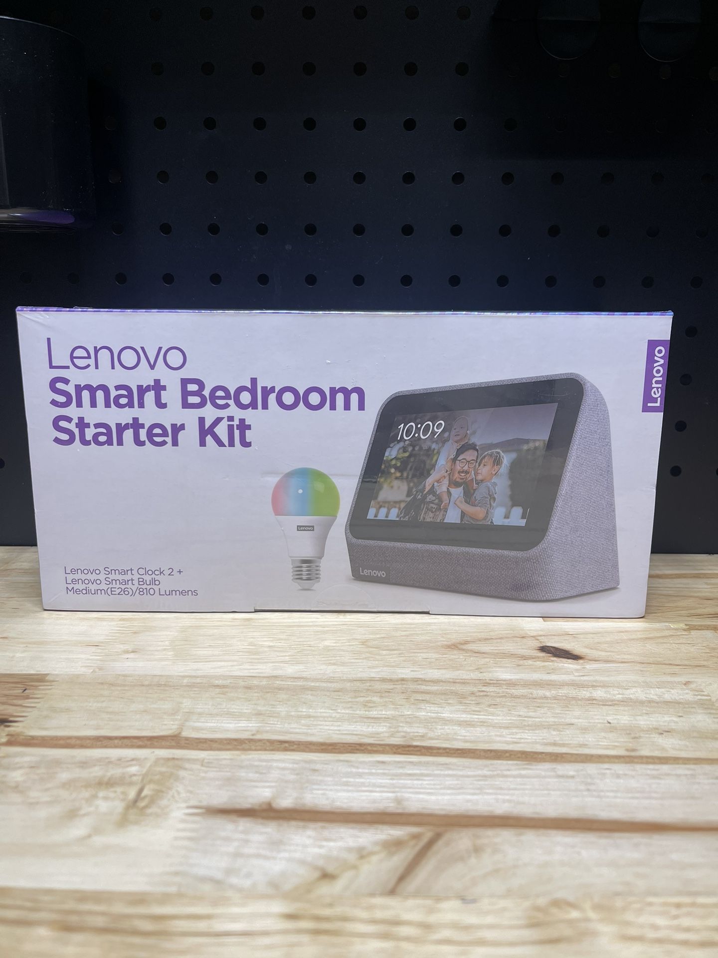 Lenovo Smart Clock+Smart Bulb Kit. Alexa/Google/Bluetooth/Charger