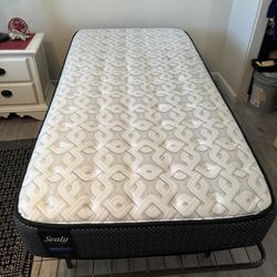 2 Twin Beds 