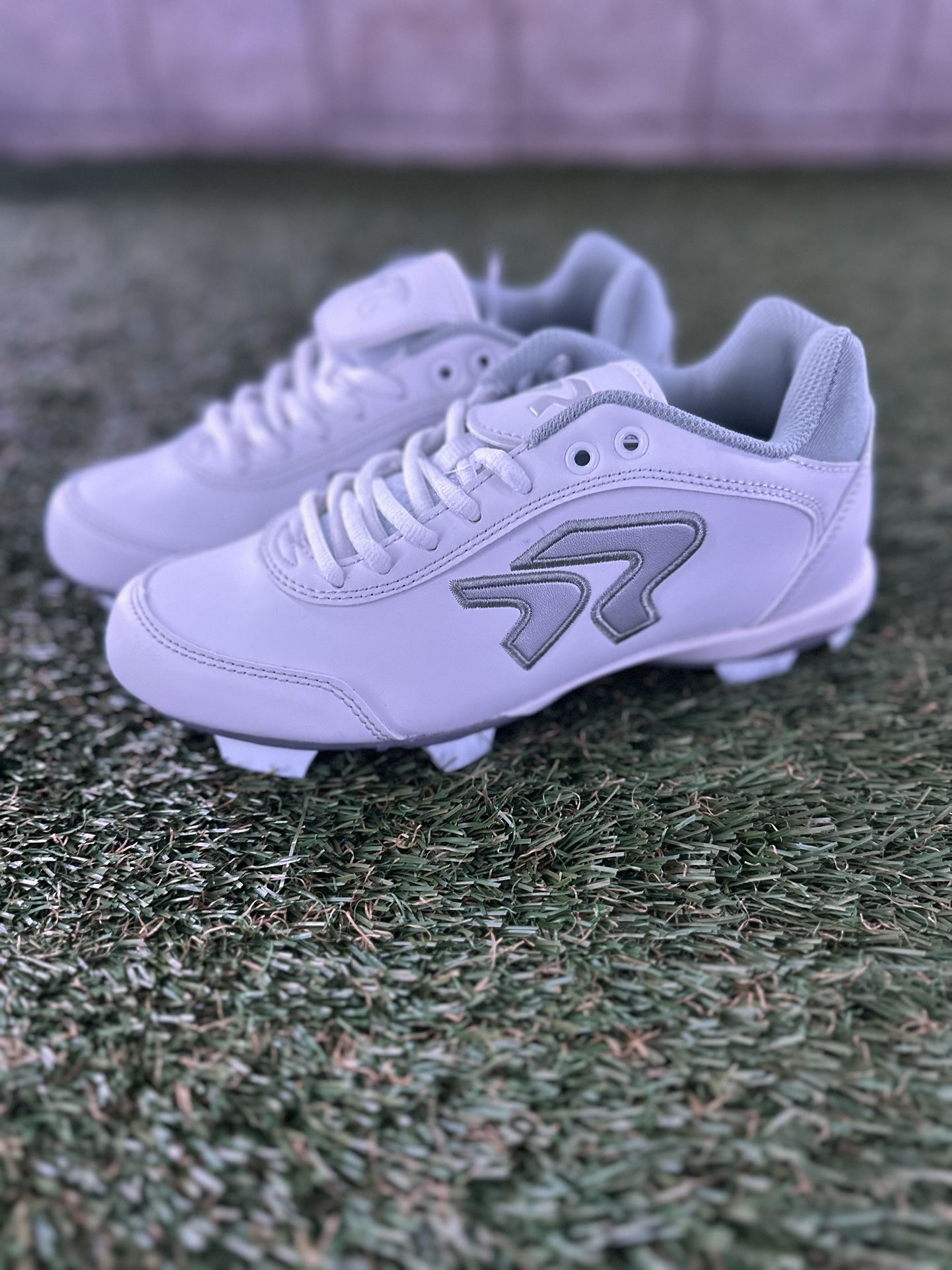 Ringor Diamond Dynasty II Softball Cleat