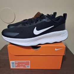 Nike Promina 
Extra Wide Mens 8.5

