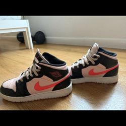 Nike Air Jordan 1