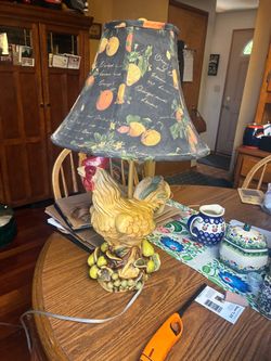 Rooster lamp