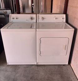 White kenmore washer and electric dryer matching set
