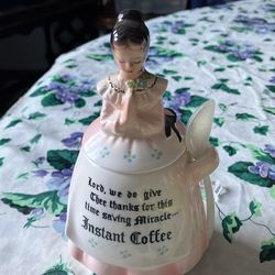 Praying Lady (MIRACLE) Instant Coffee in Pink