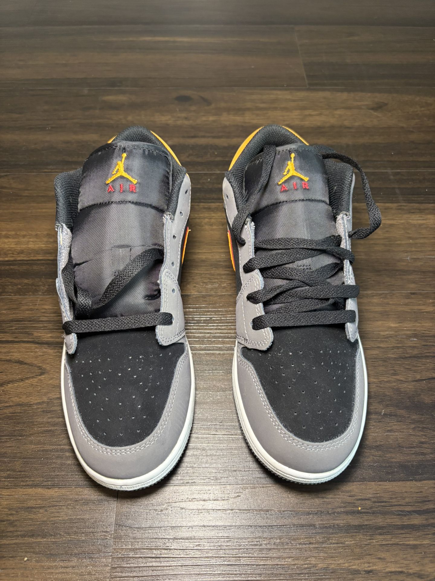 Size 7 (GS) - Jordan 1 Low SE Vivid Orange