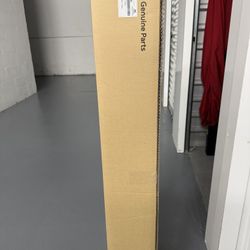 Hyndae Roof Rack  FOR 2022 THRU 2026 TUCSON NEW IN BOX $100. Color Gray