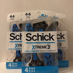 Schick Xtreme 3 Duo Comfort Disposable Razors (4 Counts)