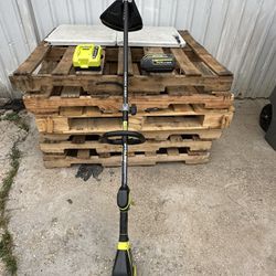 Ryobi  40V HP Brushless 15 in. Cordless Carbon Fiber Shaft Attachment Capable String Trimmer with 4.0 Ah Battery and Charger NEW $145