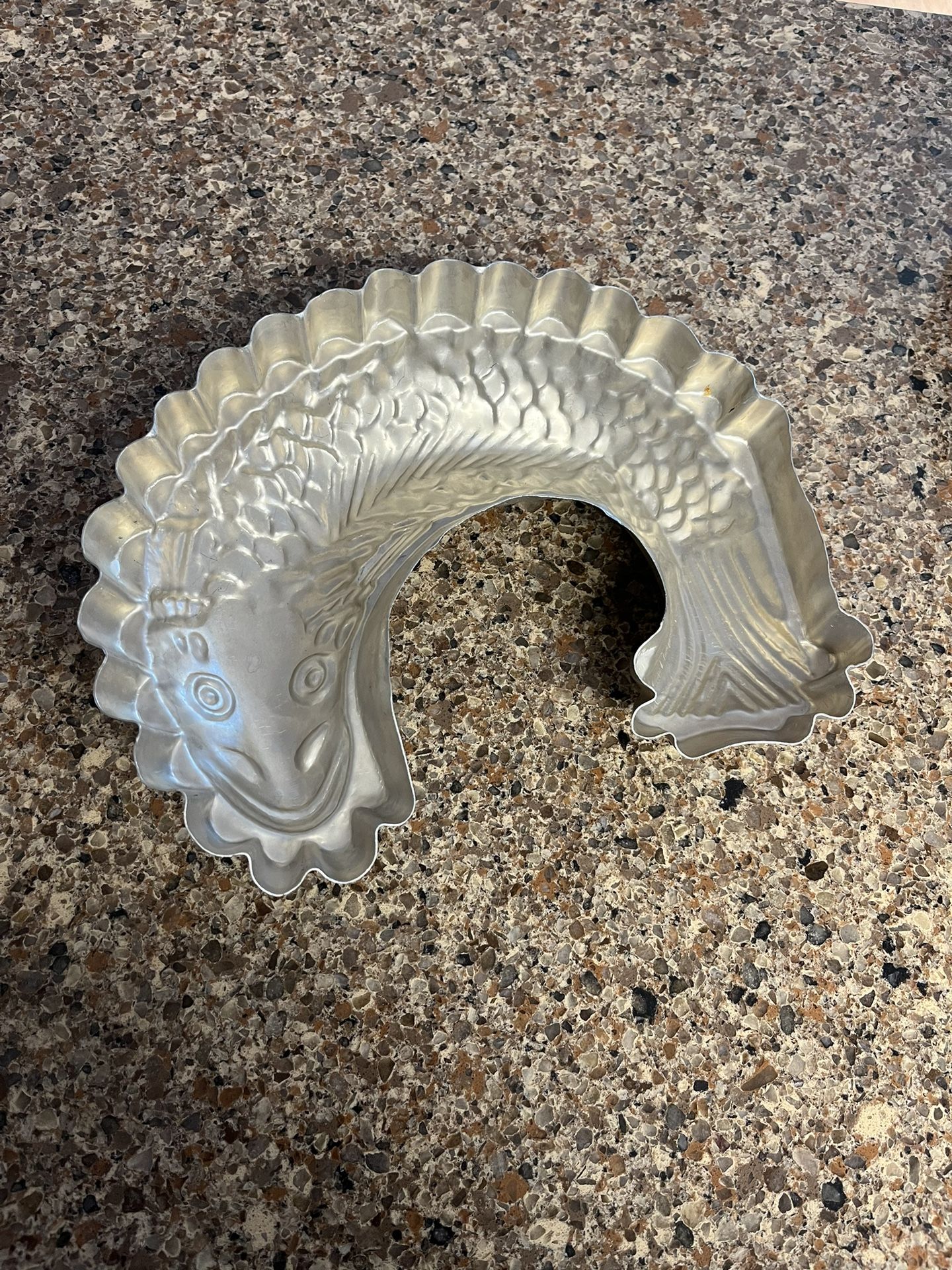 dragon fish metal cake baking mold