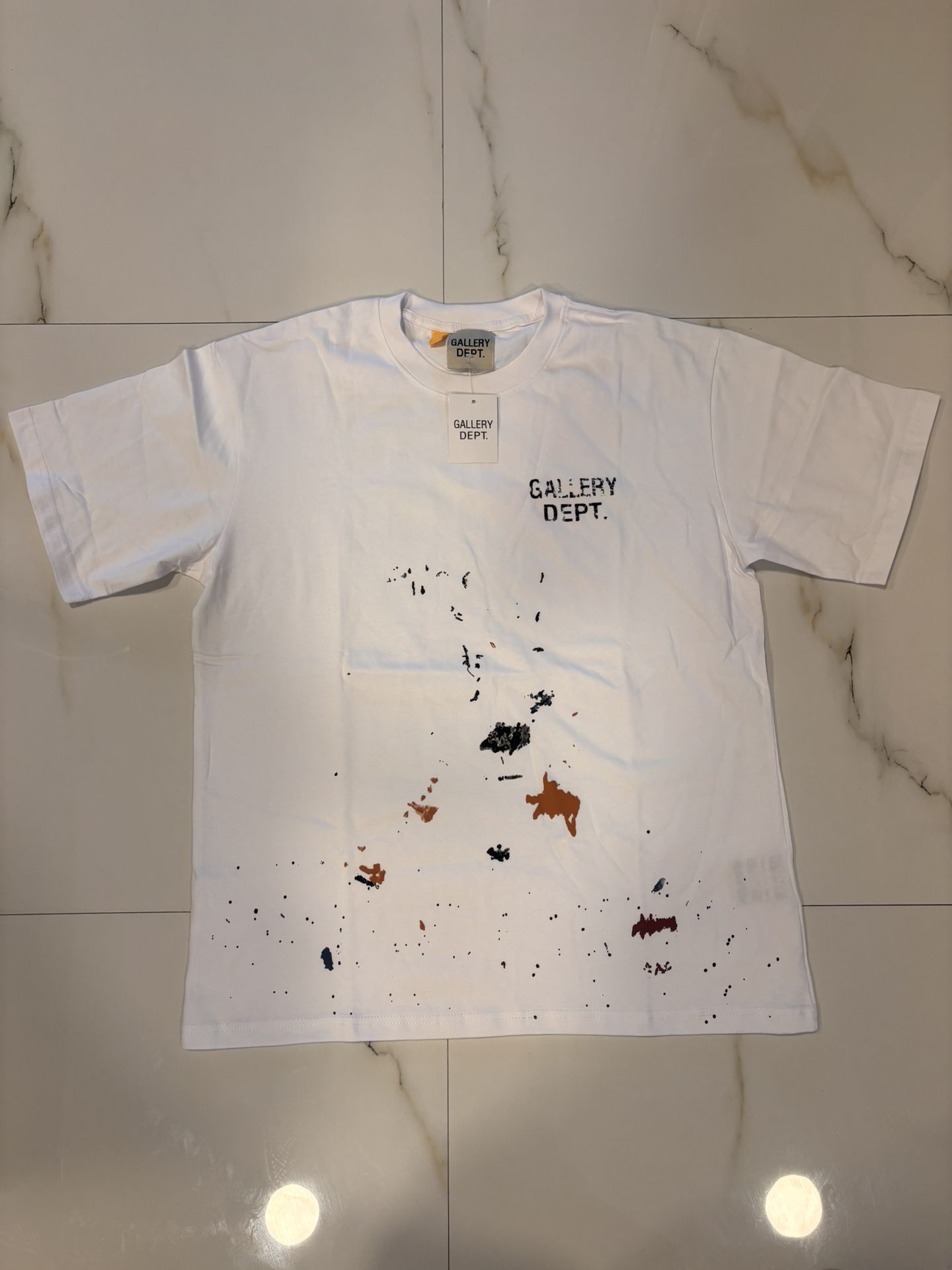 gallery T shirt sz M