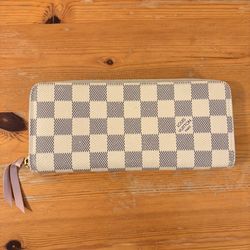Louis Vuitton Damier Azur zip-around wallet