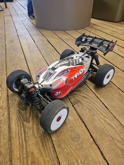 Arrma Typhon 3s clutch/rear diff damage